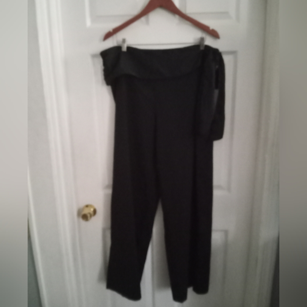 Attention wide legged trouser pants color black size 18